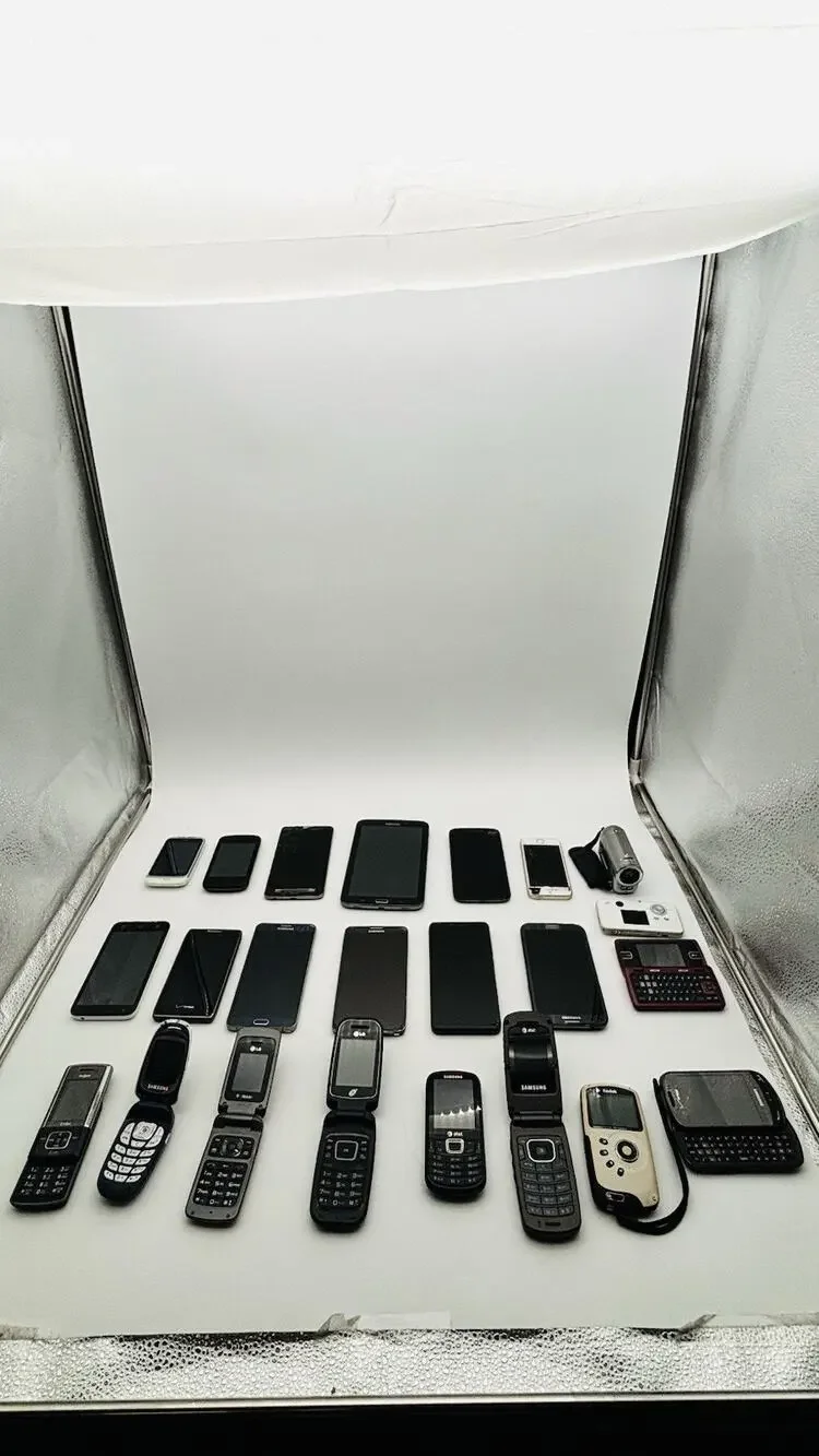 Lot of 23 Cell Phones Untested, for Parts or Repair Assorted Apple Samsung